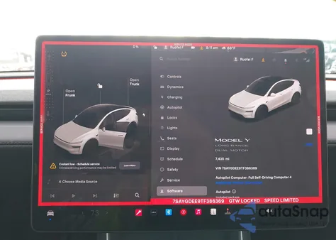 2026 Tesla Model Y Long Range Dual Motor All-Wheel Drive/Long Range Launch Series z USA, uszkodzony, nr VIN 7SAYGDEE9TF386369